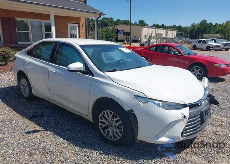 2016 Toyota Camry Le/Xle/Se/Xse из США, поврежденный, VIN 4T4BF1FK3GR561044